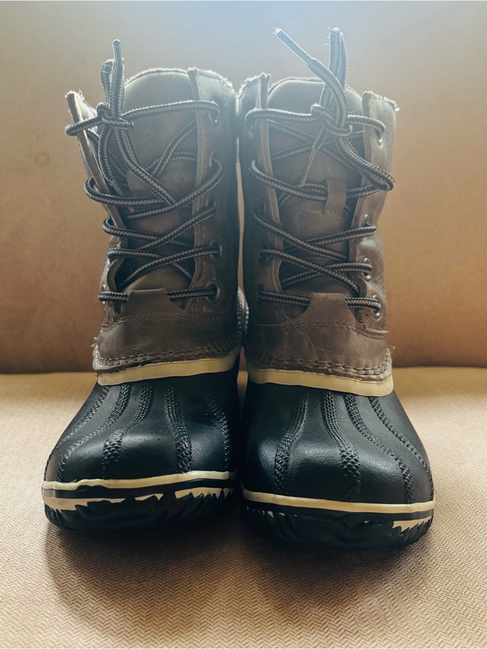 Sorel waterproof  Winter Boots - gray/black, size 8